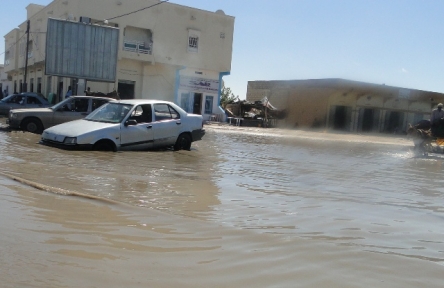 الطريق إلى حي "الاتحادية" محفوف بالمخاطر (الأخبار) 